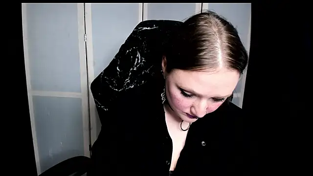 Snapshot of YourDyingBride chatting on July 20, 10:50 am YourDyingBride online show from July 20, 10:50 am