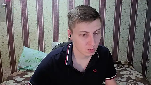 darienlarge online show from February 6, 2:07 am