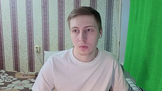 darienlarge online show from March 1, 6:35 am