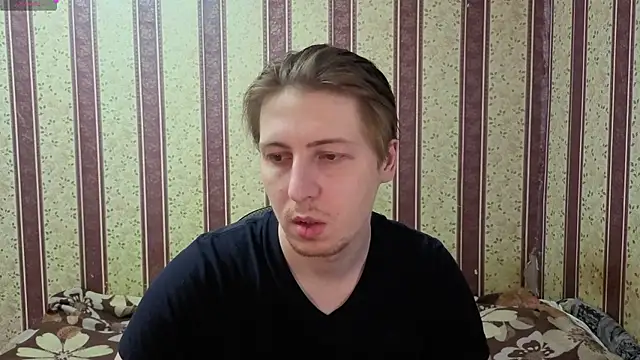 darienlarge online show from December 21, 10:39 am