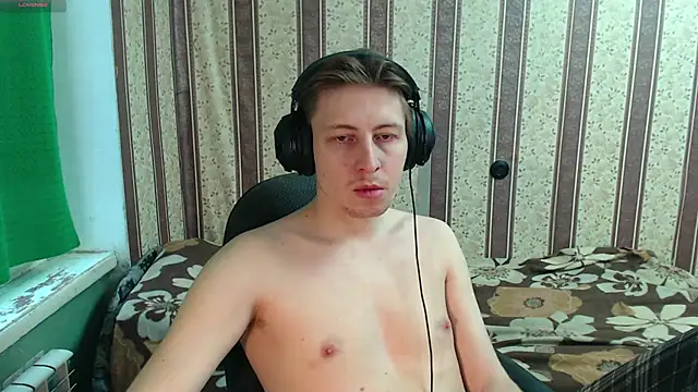 darienlarge online show from November 18, 11:13 am