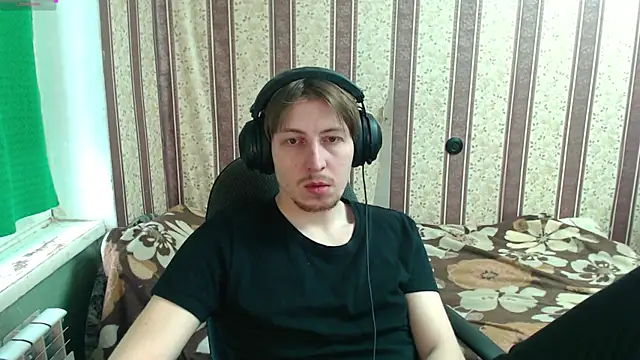 darienlarge online show from December 3, 10:25 am