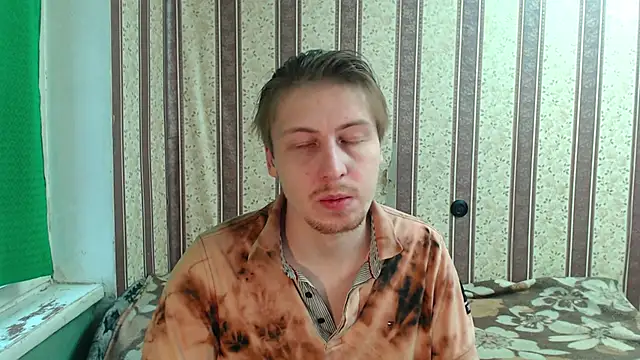 darienlarge online show from November 29, 7:41 am