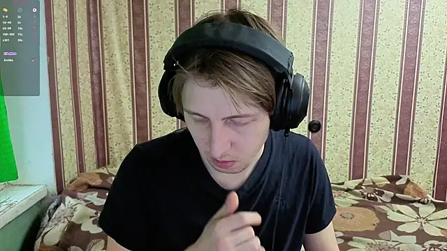 darienlarge online show from December 17, 10:31 am