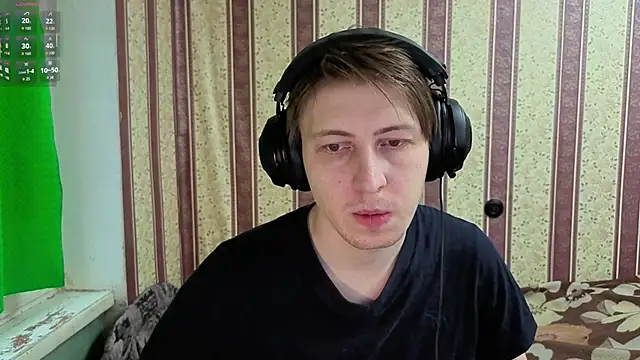 darienlarge online show from December 16, 7:56 am