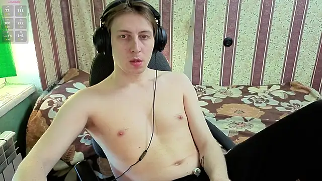 darienlarge online show from December 14, 8:09 am