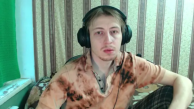 darienlarge online show from November 27, 10:37 am