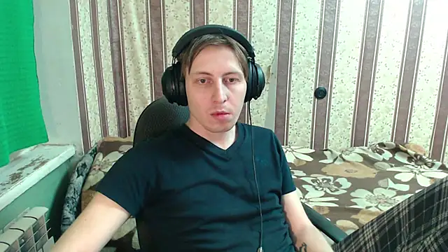 darienlarge online show from November 16, 5:39 pm