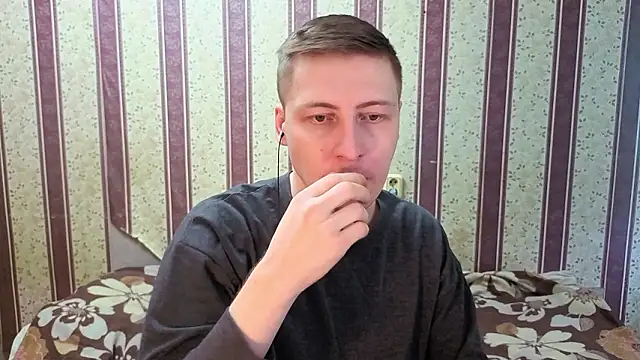 darienlarge online show from January 18, 10:07 am