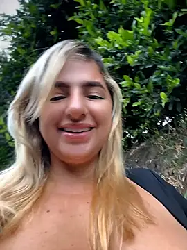 Snapshot of sammyqueenx21 chatting on July 15, 12:23 pm sammyqueenx21 online show from July 15, 12:23 pm