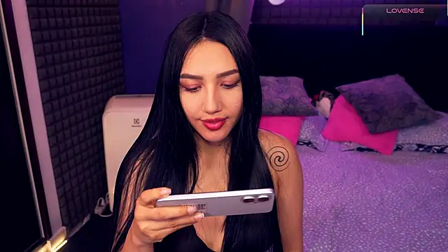 bull vixen2001 online show from November 7, 11:30 pm