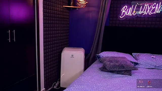 bull vixen2001 online show from March 14, 12:38 am