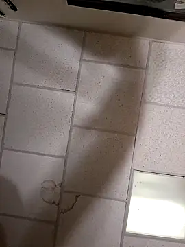 curiouscock38 online show from December 19, 10:56 pm