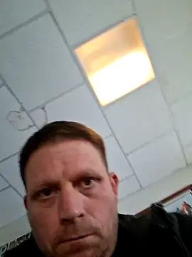 curiouscock38 online show from November 28, 1:33 pm