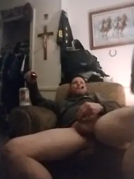 curiouscock38 online show from March 16, 12:22 pm