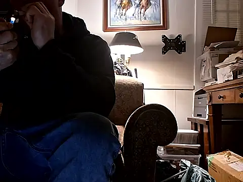 Snapshot of curiouscock38 chatting on March 7, 8:43 am curiouscock38 online show from March 7, 8:43 am