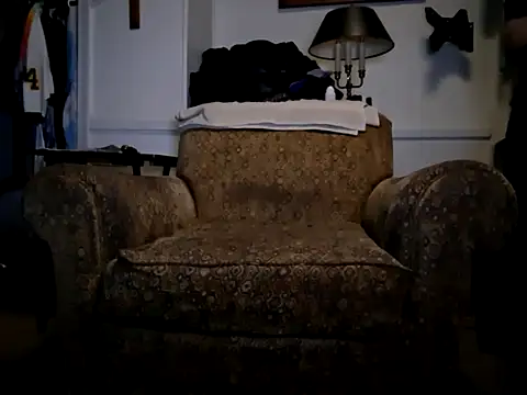 curiouscock38 online show from December 4, 11:09 am