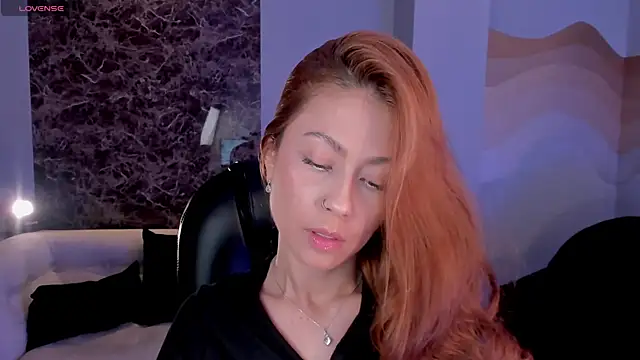 ErikaBenz  online show from March 11, 12:28 pm