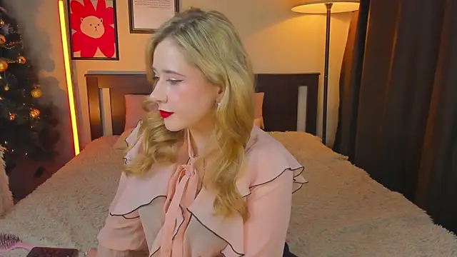 Lav Tender online show from December 21, 9:26 pm