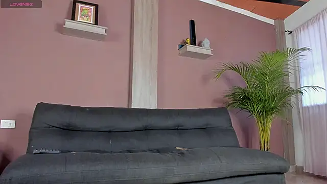 Snapshot of Aron_ford chatting on November 22, 12:48 pm Aron ford online show from November 22, 12:48 pm