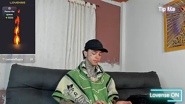 Snapshot of Aron_ford chatting on September 30, 1:06 pm Aron ford online show from September 30, 1:06 pm