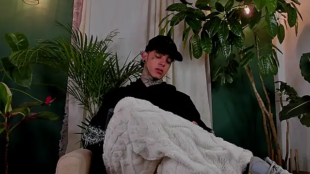 Aron ford online show from June 26, 2:39 am