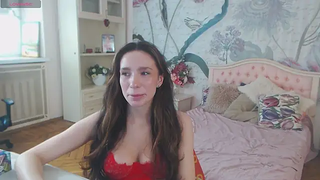 Snapshot of AliciaBow chatting on May 25, 12:37 pm AliciaBow online show from May 25, 12:37 pm