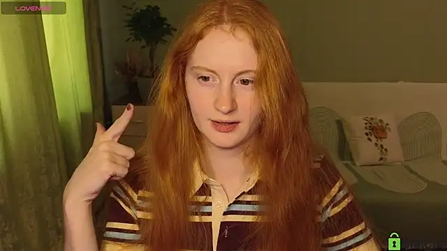 Snapshot of astoria_ross_ chatting on June 15, 3:12 pm astoria ross online show from June 15, 3:12 pm