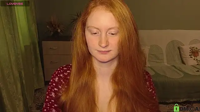 Snapshot of astoria_ross_ chatting on May 28, 3:07 pm astoria ross online show from May 28, 3:07 pm