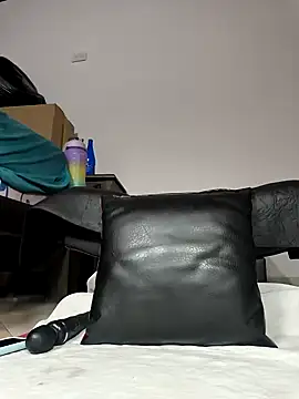 shelby kutter online show from February 6, 6:26 pm