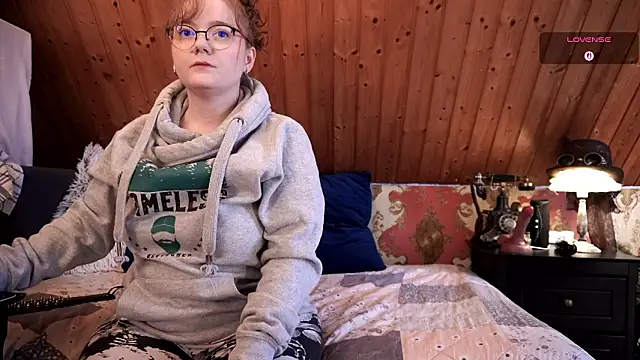 TessaWinter online show from March 13, 4:01 pm