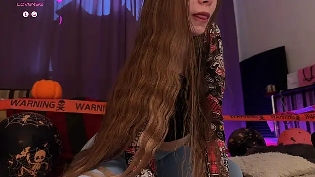 VeronikaAv online show from October 27, 2:23 am