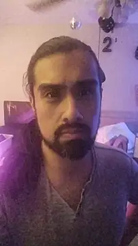 Snapshot of MigeLazzo chatting on November 8, 8:56 pm MigeLazzo online show from November 8, 8:56 pm