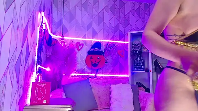 AsheyBaker online show from October 29, 10:14 am