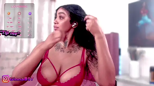 Snapshot of GinnaBolton chatting on February 24, 8:37 am GinnaBolton online show from February 24, 8:37 am