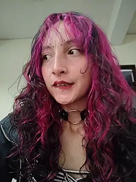  Laary online show from February 10, 7:24 pm