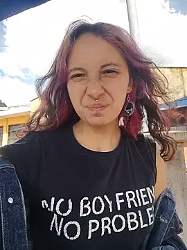  Laary online show from April 1, 7:33 pm