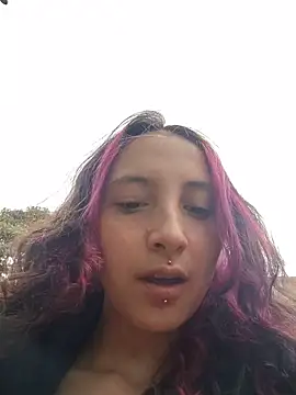 Snapshot of _Laary chatting on November 2, 8:14 pm Laary online show from November 2, 8:14 pm