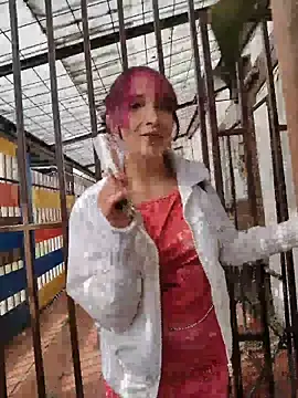  Laary online show from February 4, 8:48 pm