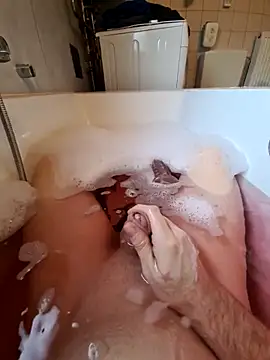 toeloverlive online show from December 1, 9:54 am