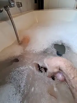 toeloverlive online show from April 21, 7:37 am