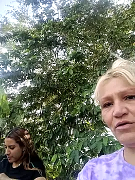 Snapshot of Nicolle_Milf chatting on December 15, 6:36 pm Nicolle Milf online show from December 15, 6:36 pm