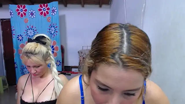 Nicolle Milf online show from October 8, 6:08 pm
