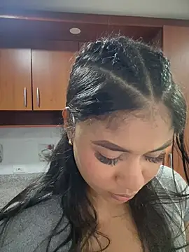 SSCARLETH  online show from February 5, 10:33 am