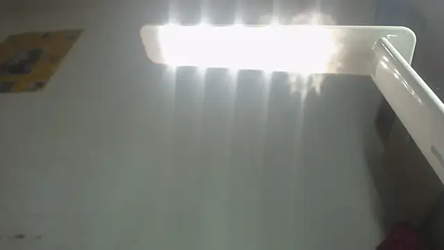 Snapshot of Devill_x chatting on December 17, 2:05 am Devill x online show from December 17, 2:05 am