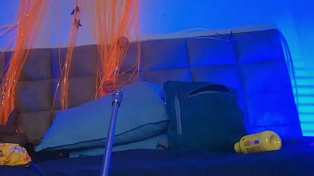 britanyy  online show from October 25, 3:06 am