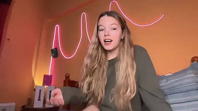 -veranito- online show from October 29, 3:05 am