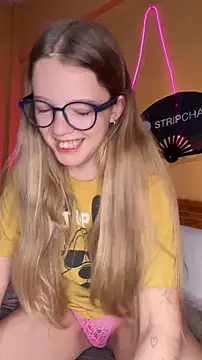 -veranito- online show from April 15, 3:12 am