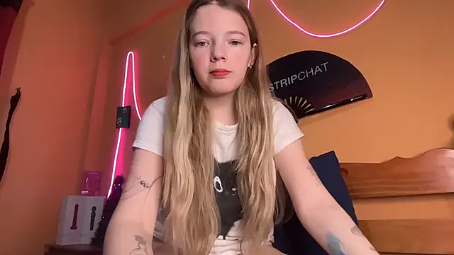 -veranito- online show from December 19, 3:10 am