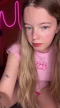 -veranito- online show from February 11, 9:03 pm